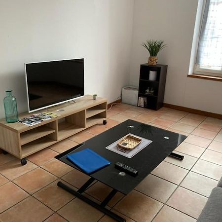 Appartement Avec Terrasse Gien Zewnętrze zdjęcie