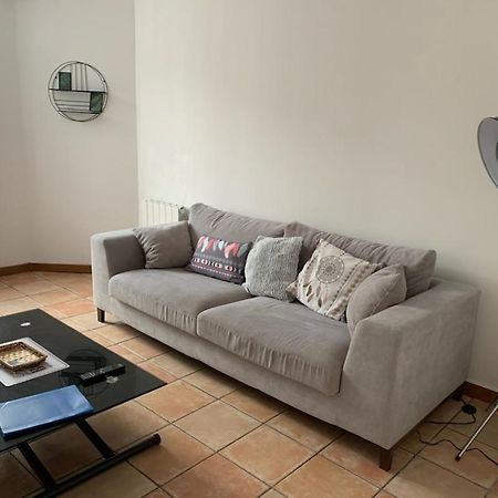 Appartement Avec Terrasse Gien Zewnętrze zdjęcie