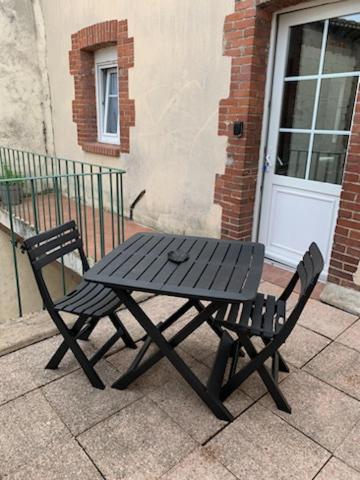 Appartement Avec Terrasse Gien Zewnętrze zdjęcie
